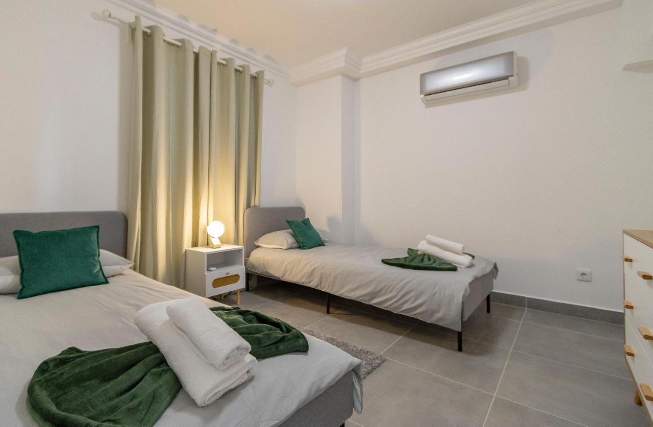 3 Minutes To The Beach, 2 Bedroom Amazing Apt With Balcony, Bbq Grill And Pool Sagres Exterior foto